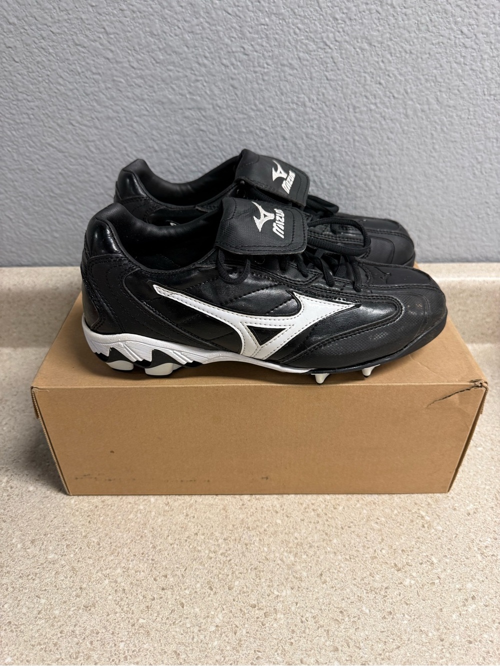 Mizuno 9 Spike Franchise Low G4 Baseball Cleats with Lace Cover Men Size 8.5